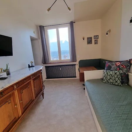 Nouveaute, Le Marbre Apartment